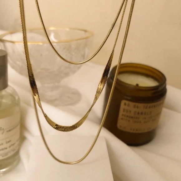 Gold plated layered snake chain necklace - Picture 4 of 4